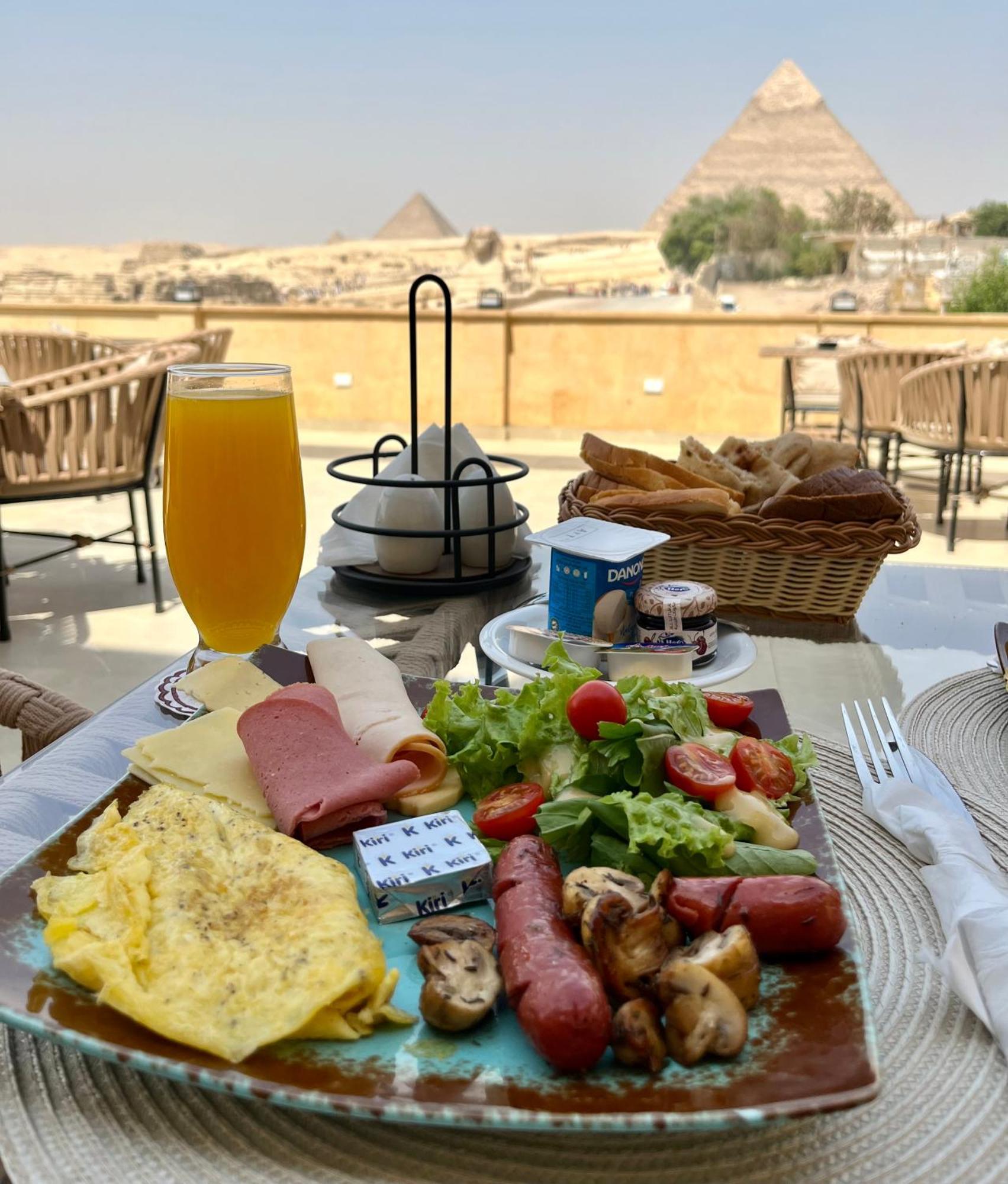 The Gate Hotel Front Pyramids & Sphinx View Kafret el-Gabal Zewnętrze zdjęcie