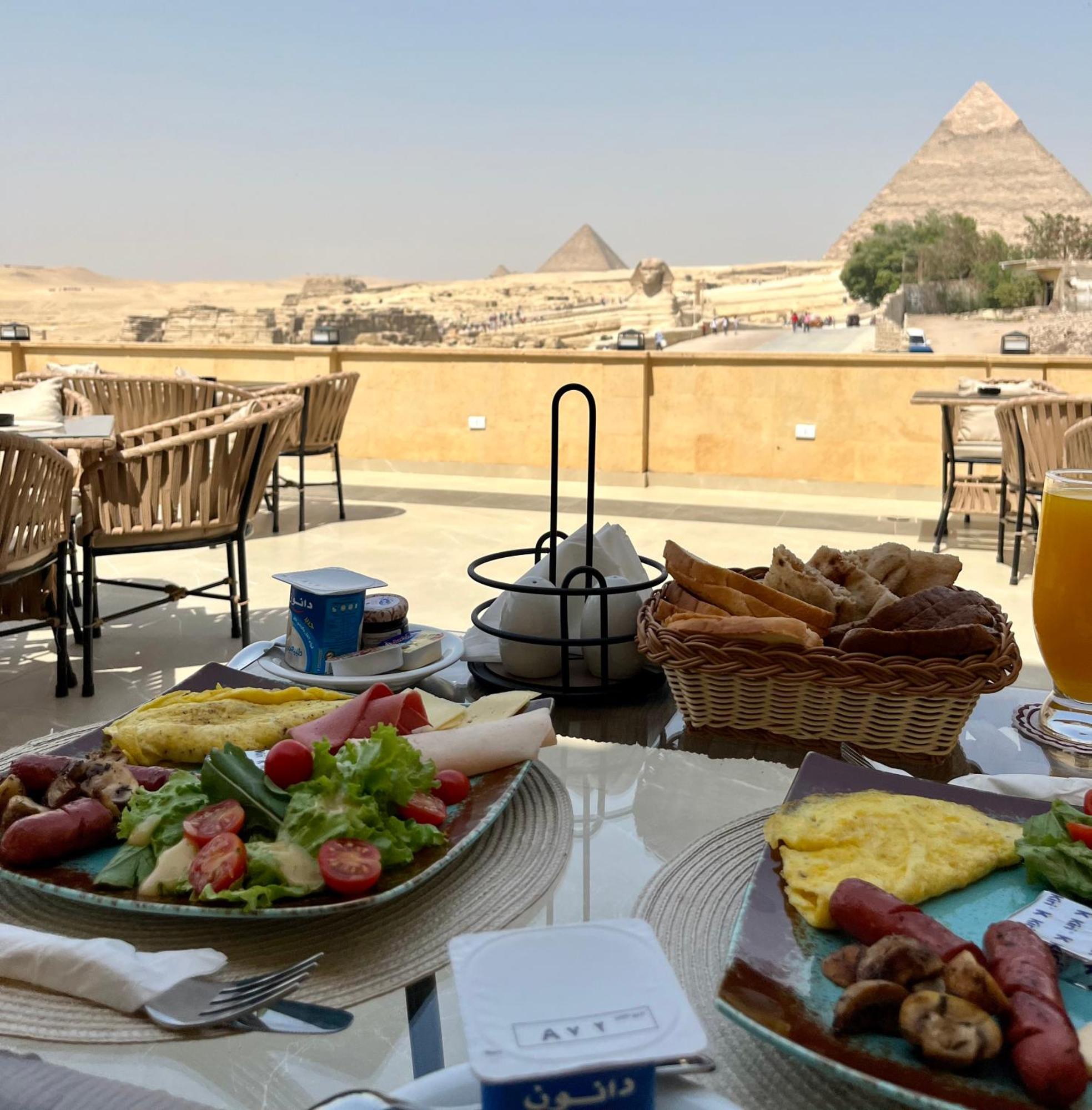 The Gate Hotel Front Pyramids & Sphinx View Kafret el-Gabal Zewnętrze zdjęcie